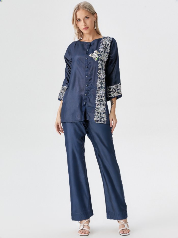 Etchline – Where Patterns Speak in Threads.