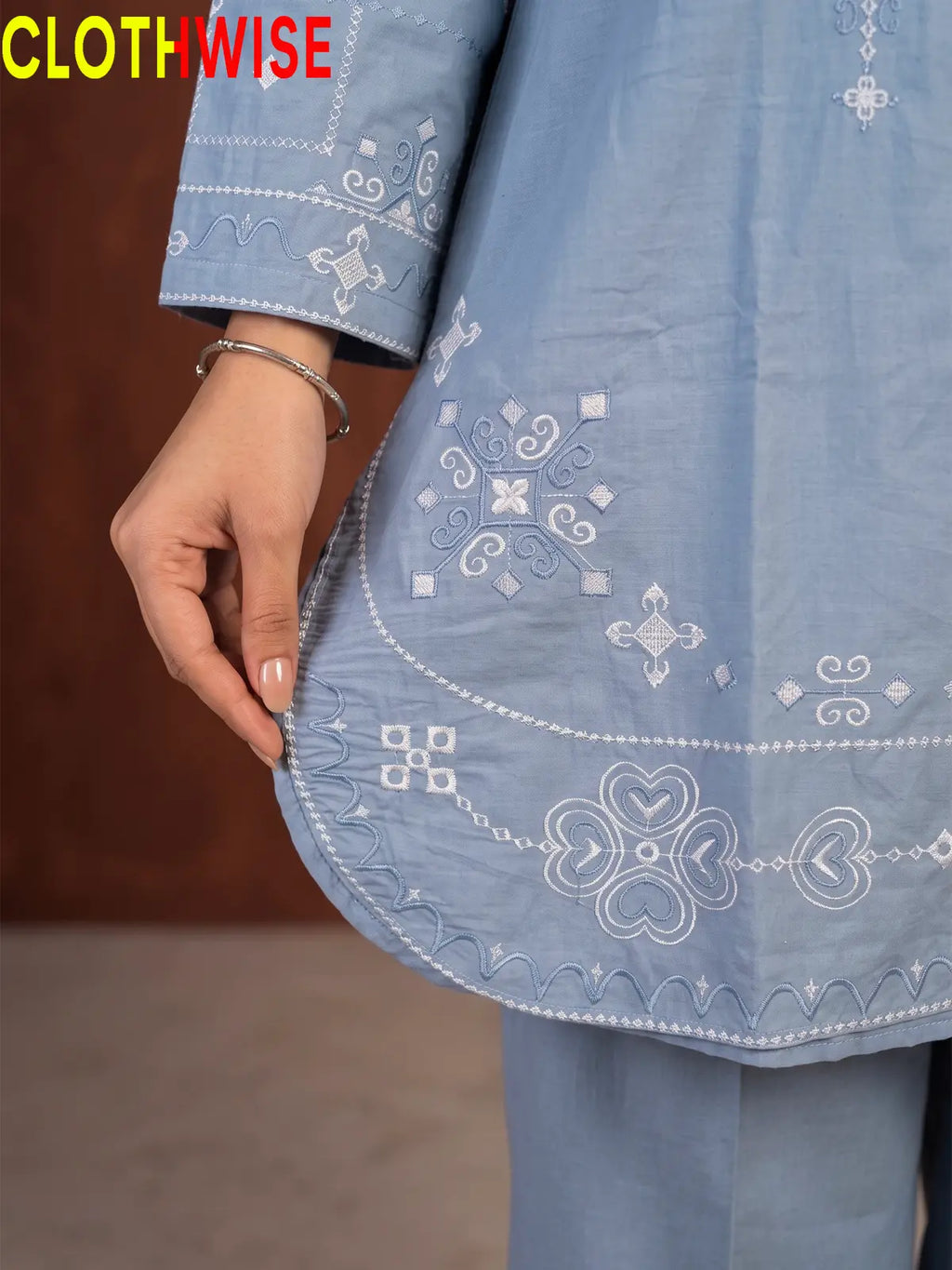 Taana Baana Dusty Blue Suit – Daman Closeup