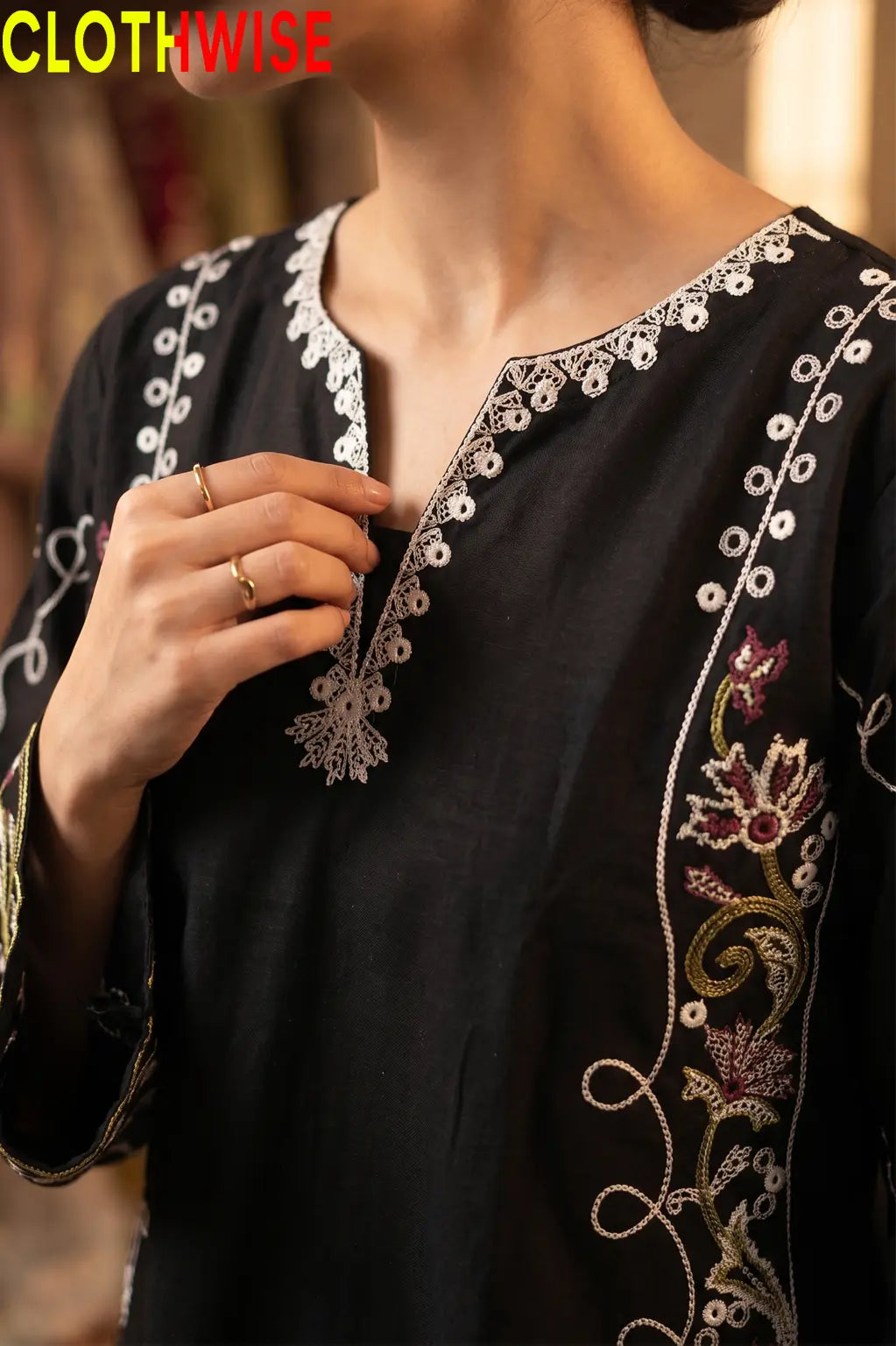 Zarnish Black 2-piece embroidered suit - embroidery close-up