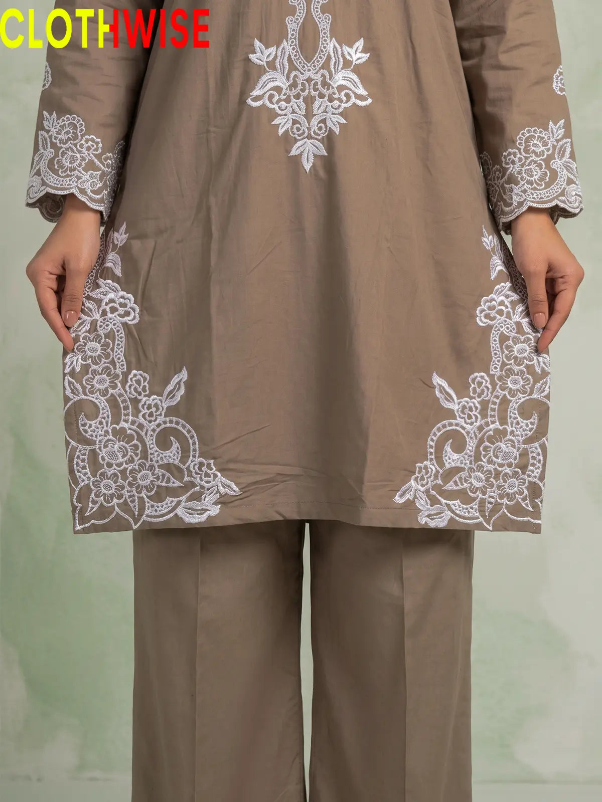 Muskaan Brown Suit – Printed Flapper Daman Close-up