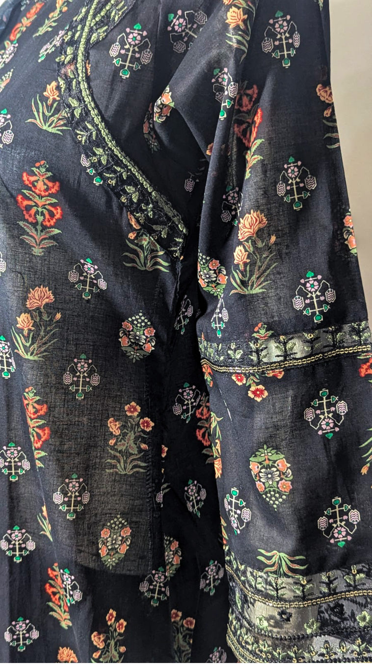 Noor-e-Nawazish – 3 Piece Embroidered Lawn Suit with Embroidered Shirt & Trouser