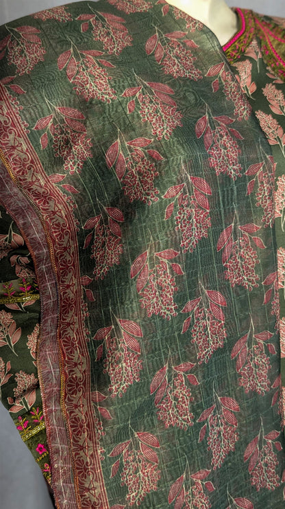 Noor-e-Nawazish – 3 Piece Embroidered Lawn Suit with Embroidered Shirt & Trouser