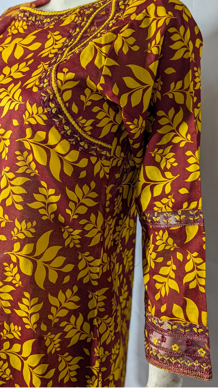 Noor-e-Nawazish – 3 Piece Embroidered Lawn Suit with Embroidered Shirt & Trouser