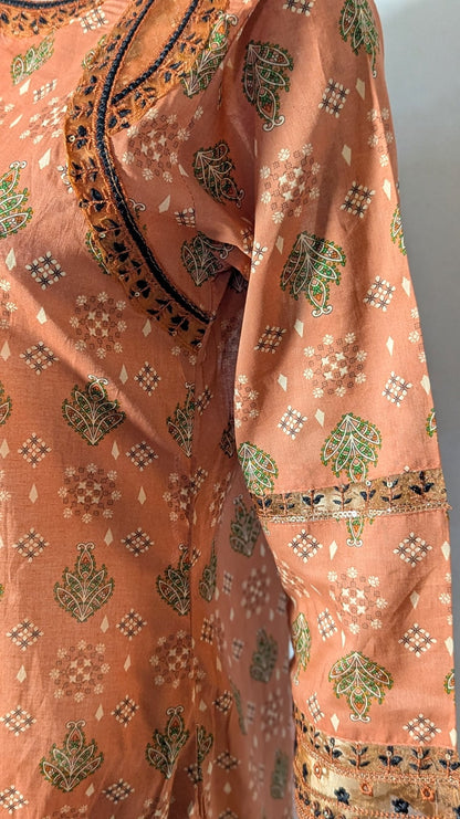 Noor-e-Nawazish – 3 Piece Embroidered Lawn Suit with Embroidered Shirt & Trouser