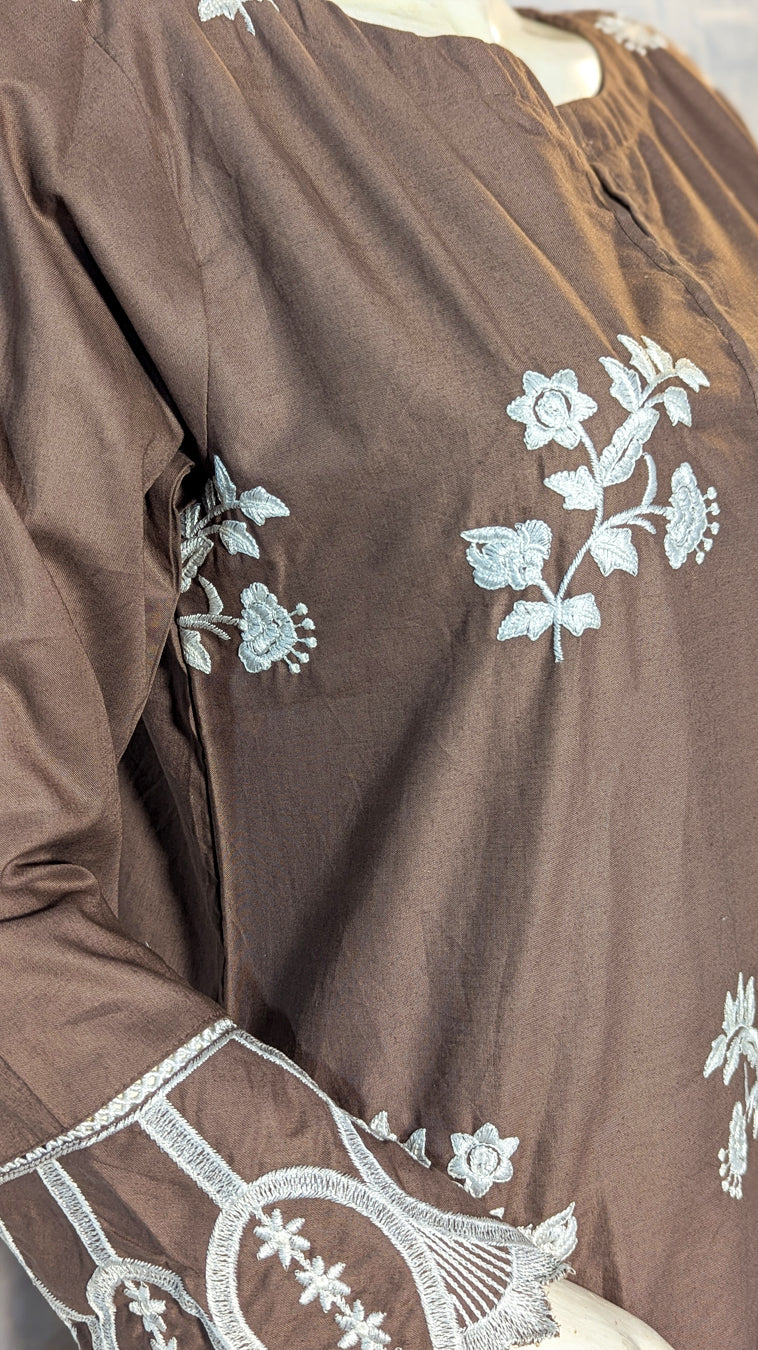 Florielle – 2-Piece Cotton Co-Ord | Delicate Floral Embroidery in a Soft Blush Hue
