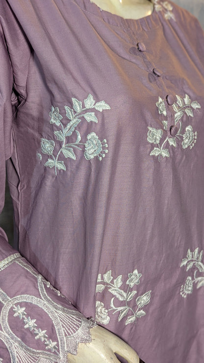 Florielle – 2-Piece Cotton Co-Ord | Delicate Floral Embroidery in a Soft Blush Hue