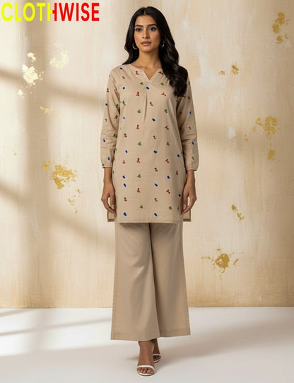 Woman wearing a beige outfit with floral patterns on a beige background, featuring the brand 'CLOTHWISE'.