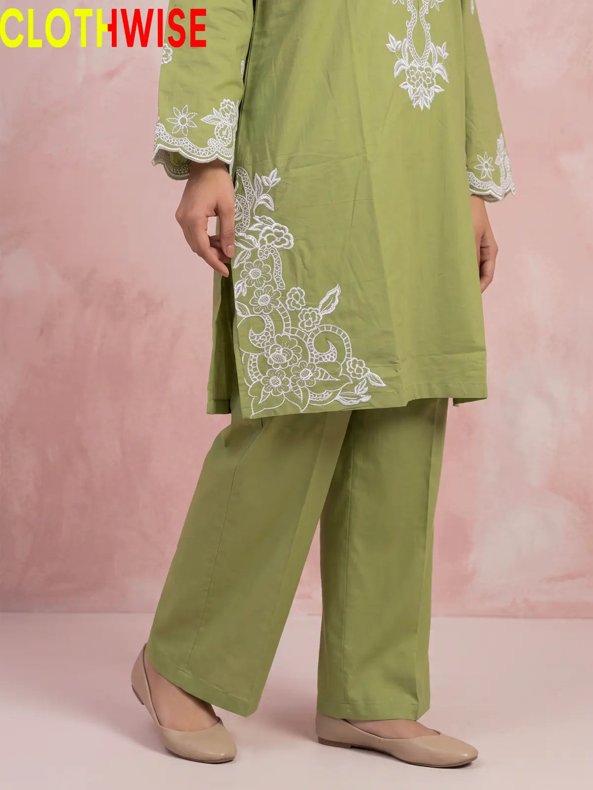 Muskaan Olive Suit – Printed Flapper Daman Close-up